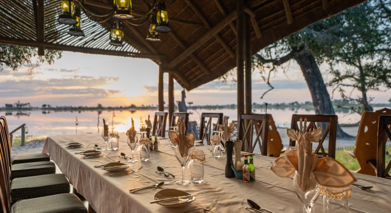 Pom Pom Camp Dining
