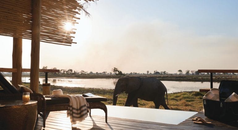 Belmond Eagle Island Lodge Deck