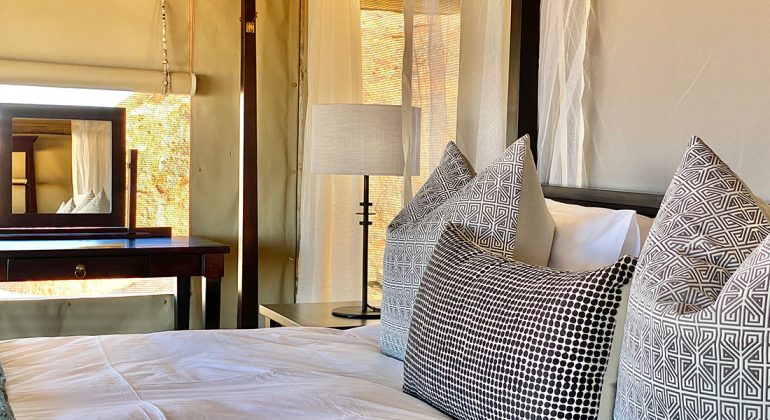 Boulders Camp Room
