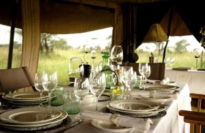 Intimate Camps Dinner Table