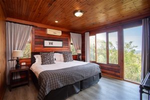 Kariega Main Lodge Bedroom