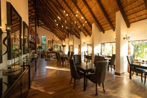 Kuname Lodge Dining