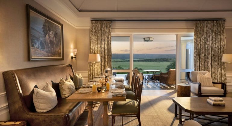 Long Lee Manor Dining