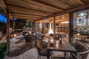 Ukhozi Lodge Deck Dining