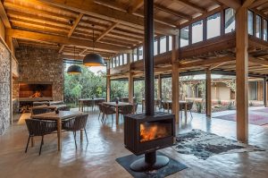 Ukhozi Lodge Dining