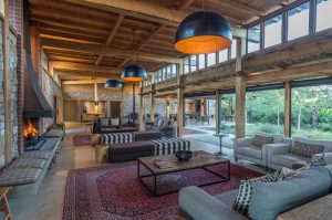 Ukhozi Lodge Lounge