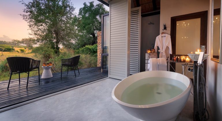 Chitwa Suites Bathroom