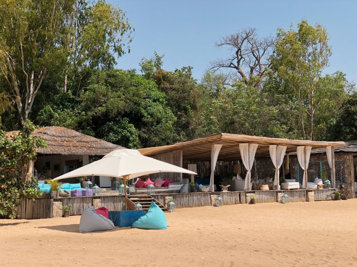 Kaya Mawa Beach Lounge