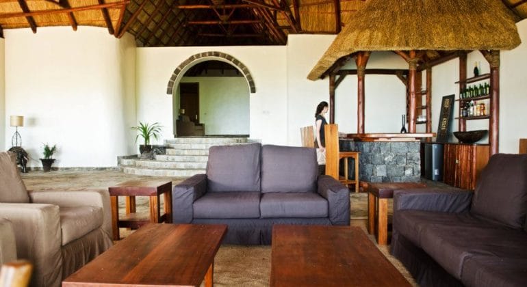 Mikeno Lodge Bar