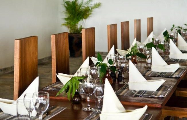 Mikeno Lodge Dining