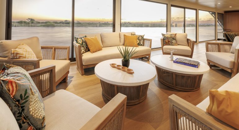 Pangolin Voyager Lounge