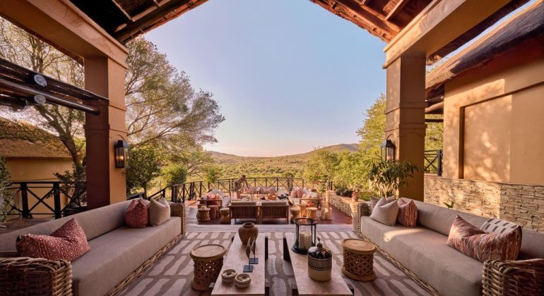 Vila Izulu Outdoor Lounge