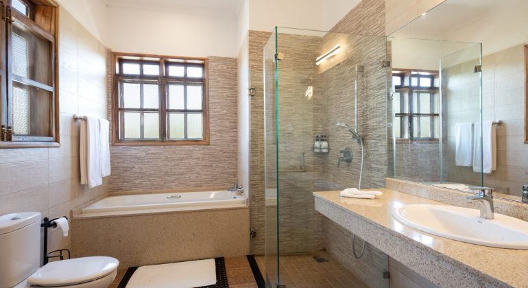 Kahawa House Bathroom