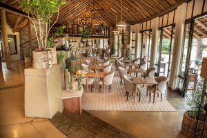 Makanyi Lodge Dining