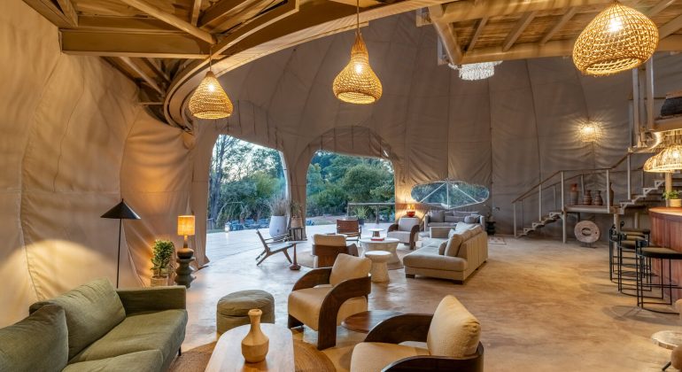 Ila Safari Lodge Lounge