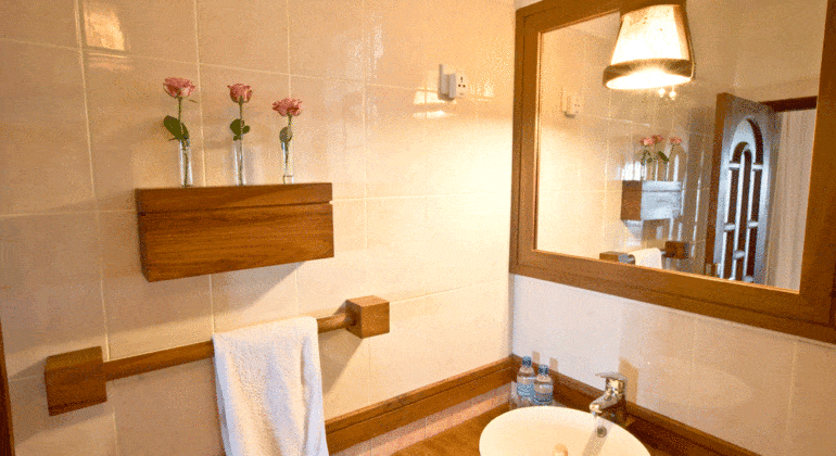 Onsea House Bathroom