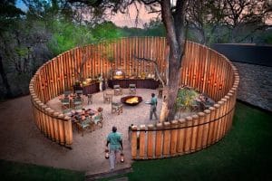 Tengile River Lodge Boma