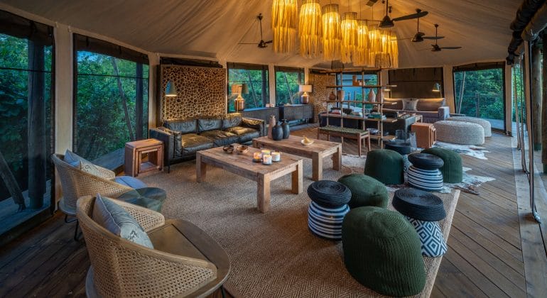 Magashi Lounge