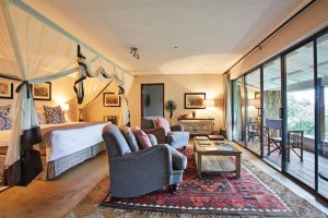Fugitives' Drift Lodge Lounge