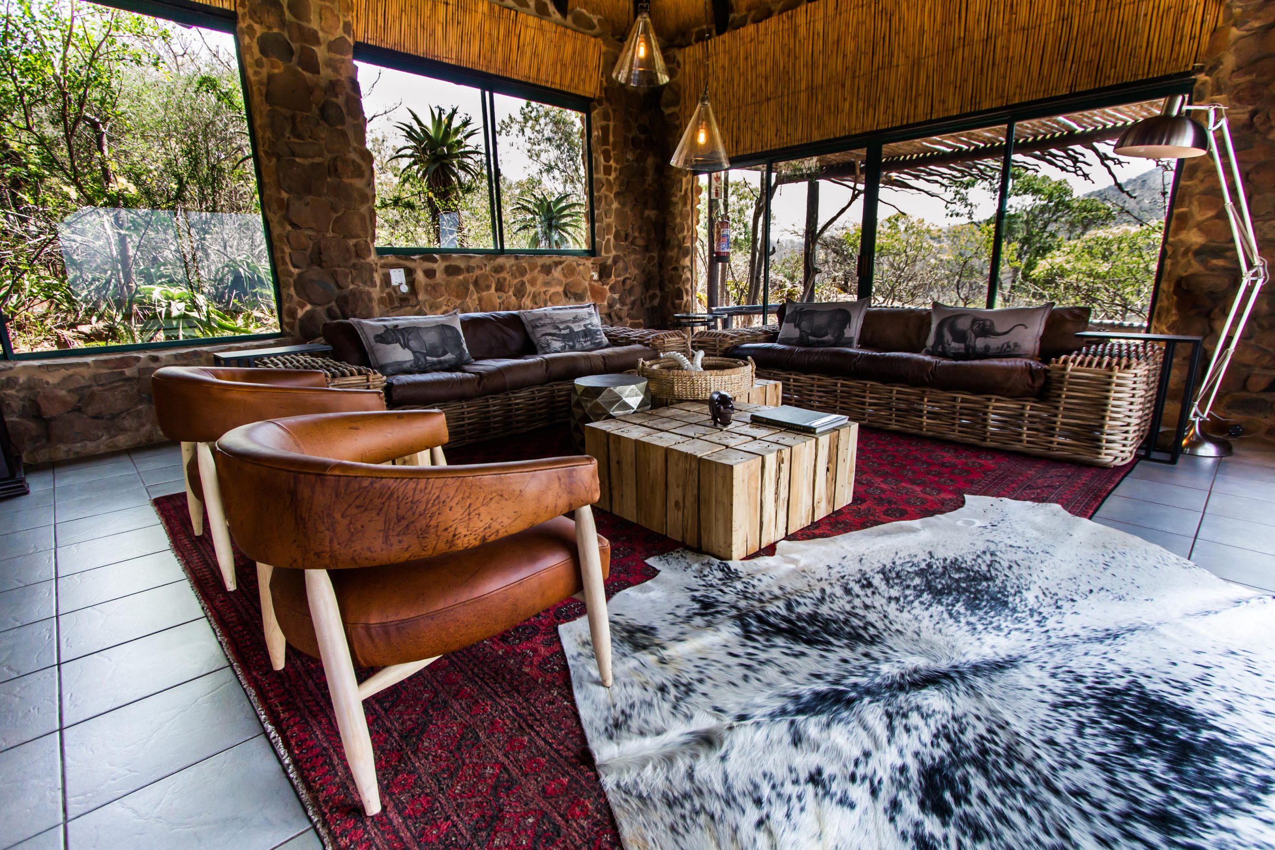 Leopard Mountain Safari Lodge, Manyoni Private Game Reserve, South