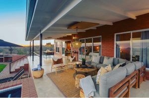 Rockfig Lodge Oudoor Seating