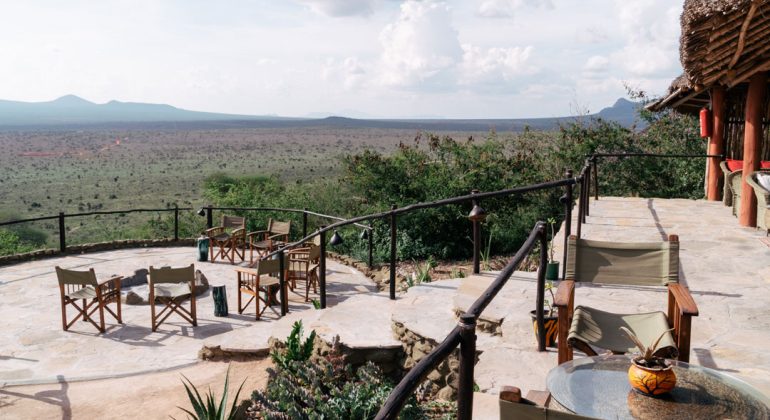 Leopards Lair Cottages Deck