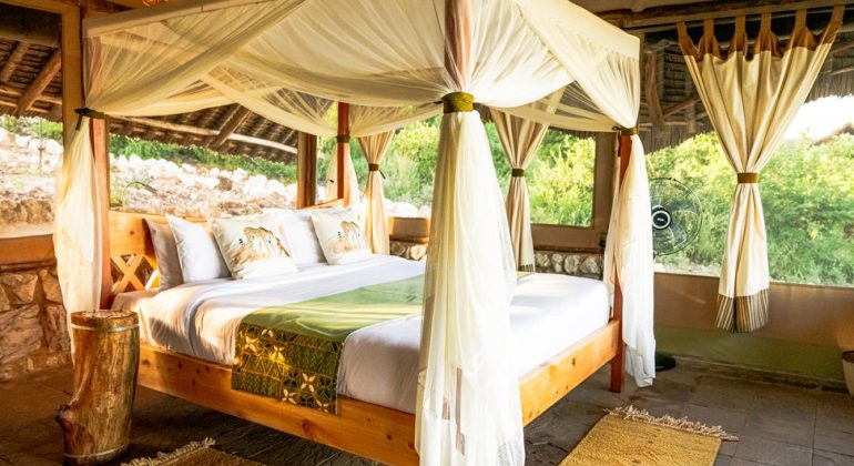 Soroi Cheetah Tented Camp Bedroom