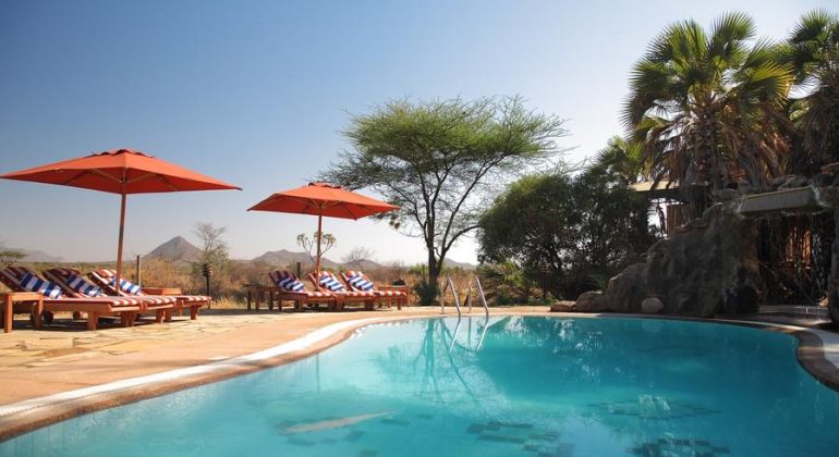 Soroi Larsens Camp Infinity Pool