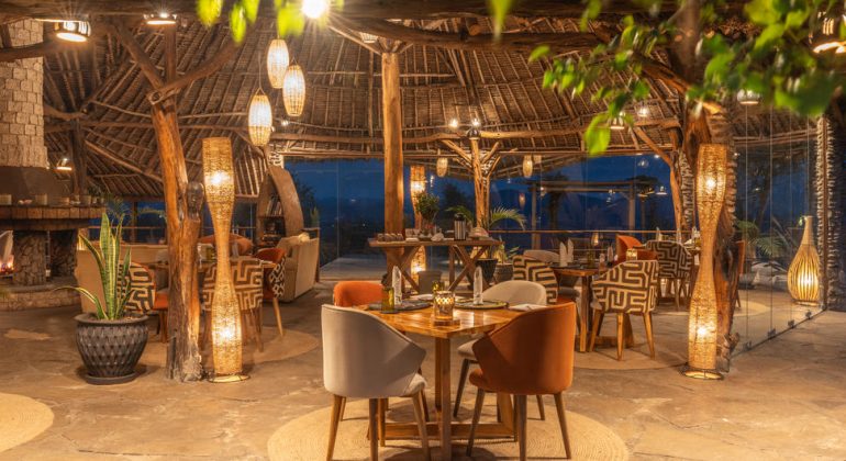 Soroi Lions Bluff Lodge Dining