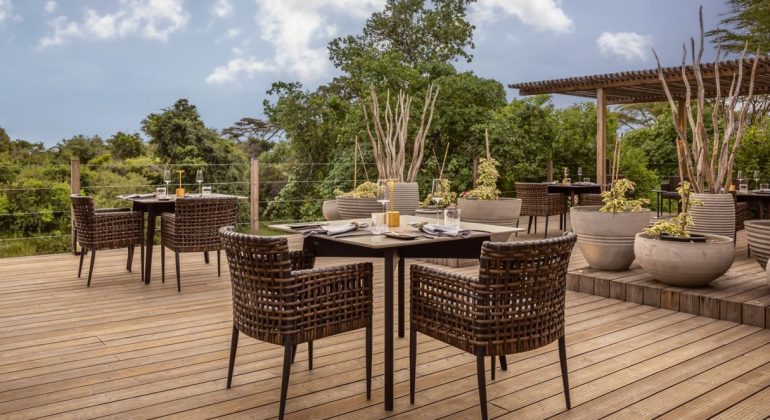 Jw Marriot Masai Mara Lodge Deck Dining