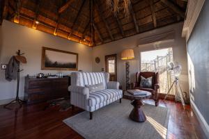 Evolve Back Gham Dhao Lodge Sitting Area