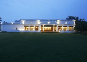 Taj Ganges Peacock Lawn