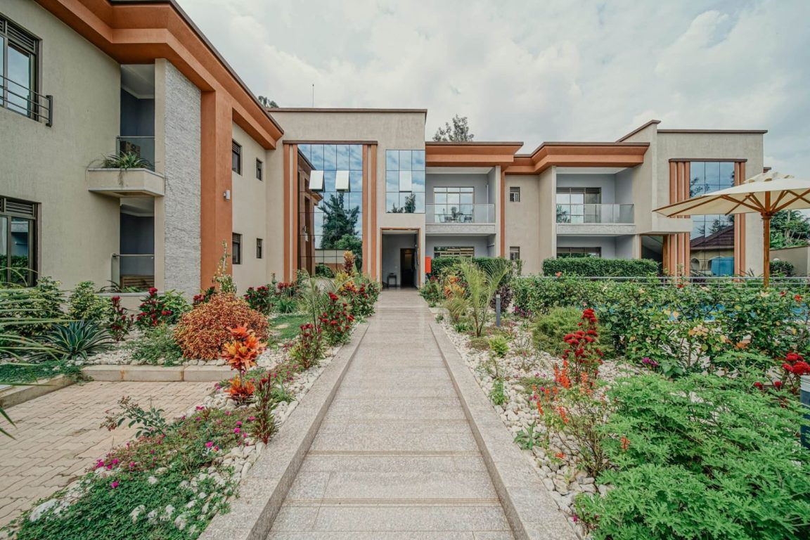 The Retreat By Heaven Exterior View