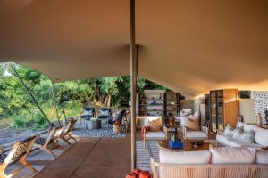 Chicari Camp Lounge