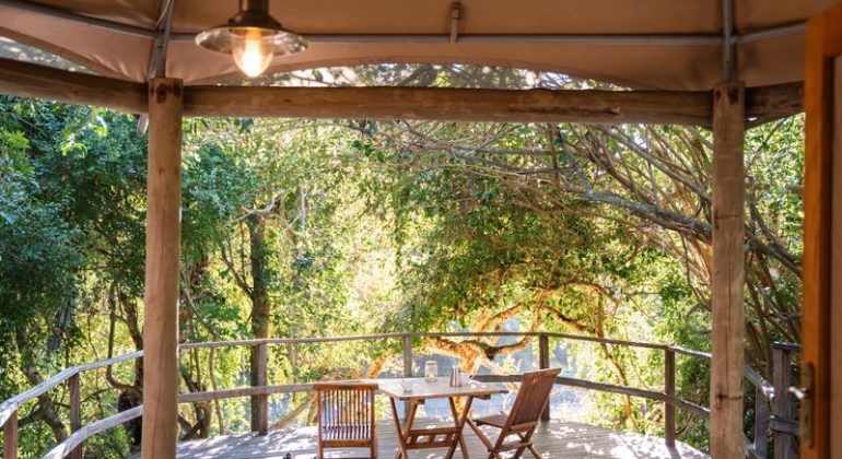 Muzimu Lodge Deck