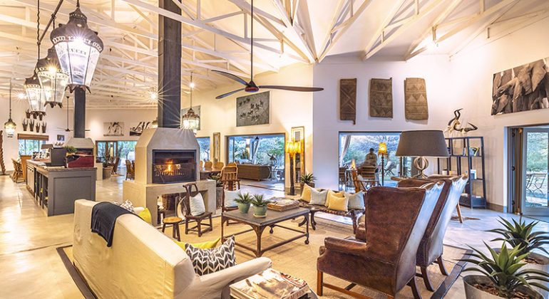 Mushara Outpost Lounge