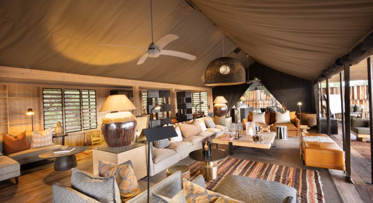 Kiri Camp Lounge