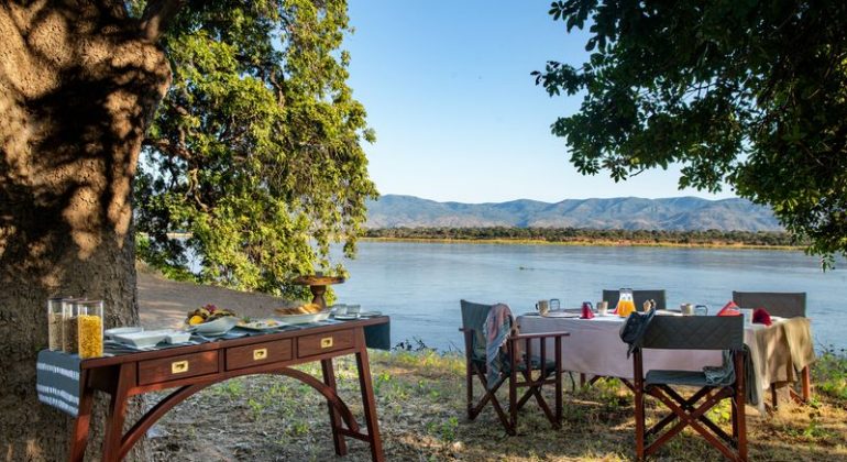Mana River Camp Outdoor Dining