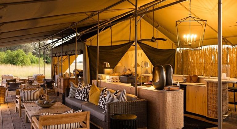 Monachira Camp Lounge