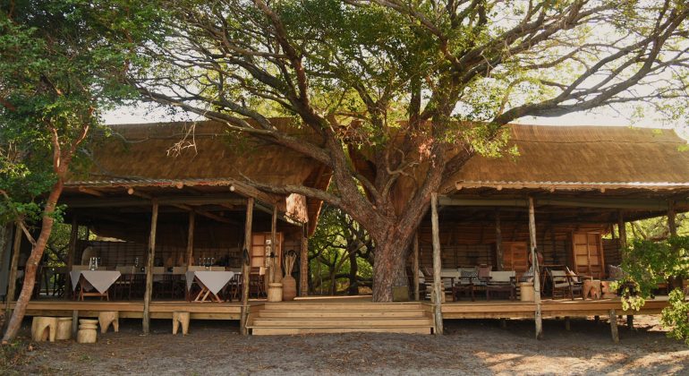 Liuwa Camp Dining