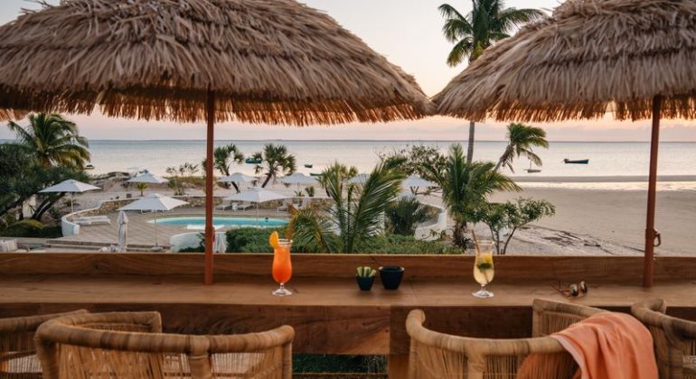 Azura Marlin Beach Deck