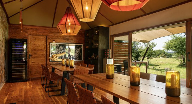 Sayari Retreats Dining