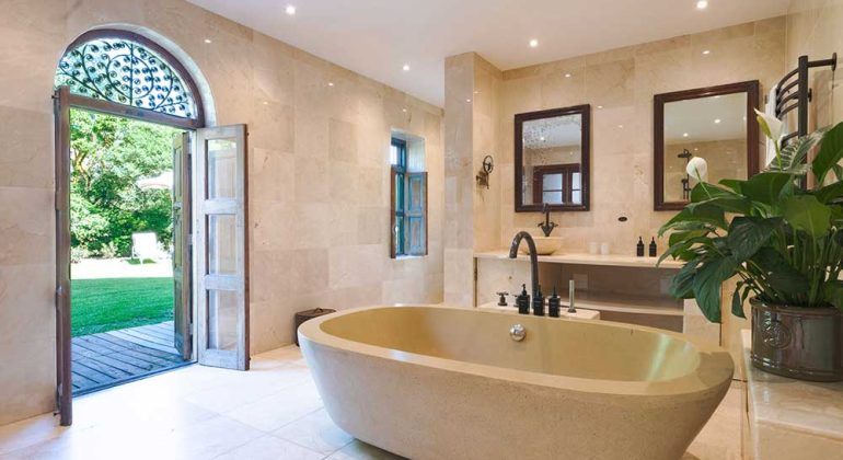 Adara Palmiet Valley Bathroom